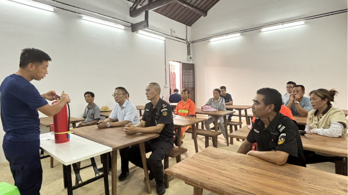 开展消防演练 筑牢安全防线