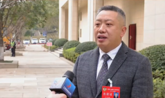 启致红色教育中心主任杨仕勇接受江津融媒体中心记者专访